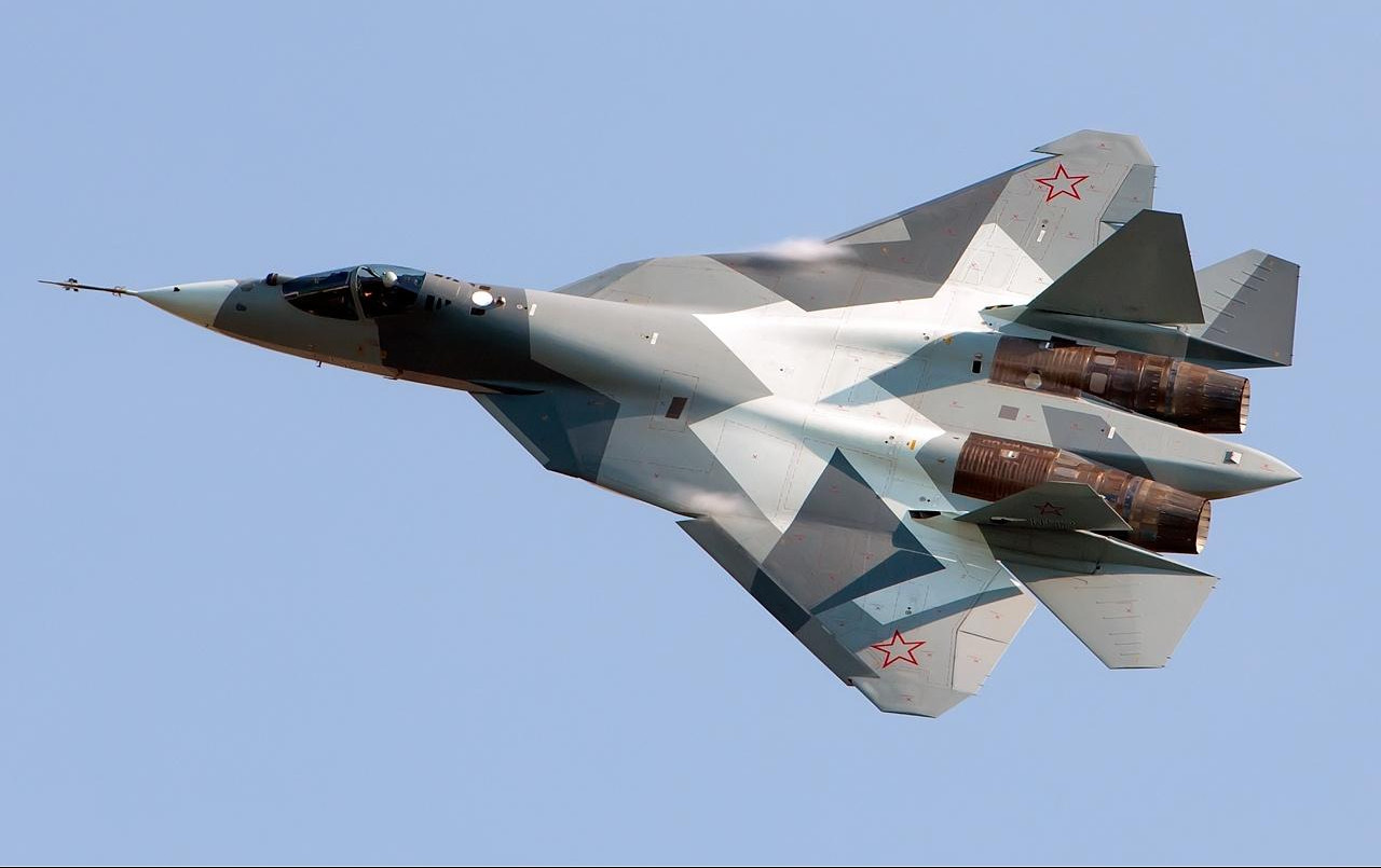 (VIDEO) OD OVOGA SU SE AMERIKANCI PLAŠILI: Ruski superavion SU-57, koštaće duplo manje OD RIVALA F-35 I F-22!  